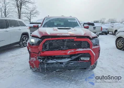 2025 Toyota 4Runner Sr5 z USA, uszkodzony, nr VIN JTEVA5BRXS5014386